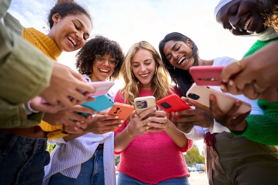 Aplicación de citas: Conexiones Reales, Experiencias Seguras